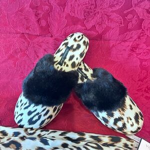 Victoria's Secret Leopard Faux Fur Slippers
